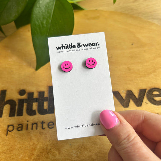 Smile studs pink