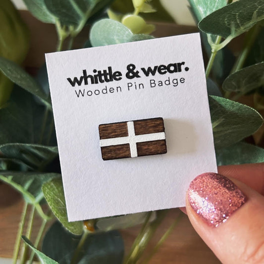 Wooden pin badge - Cornish flag