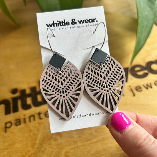 Dusty pink lace hoops