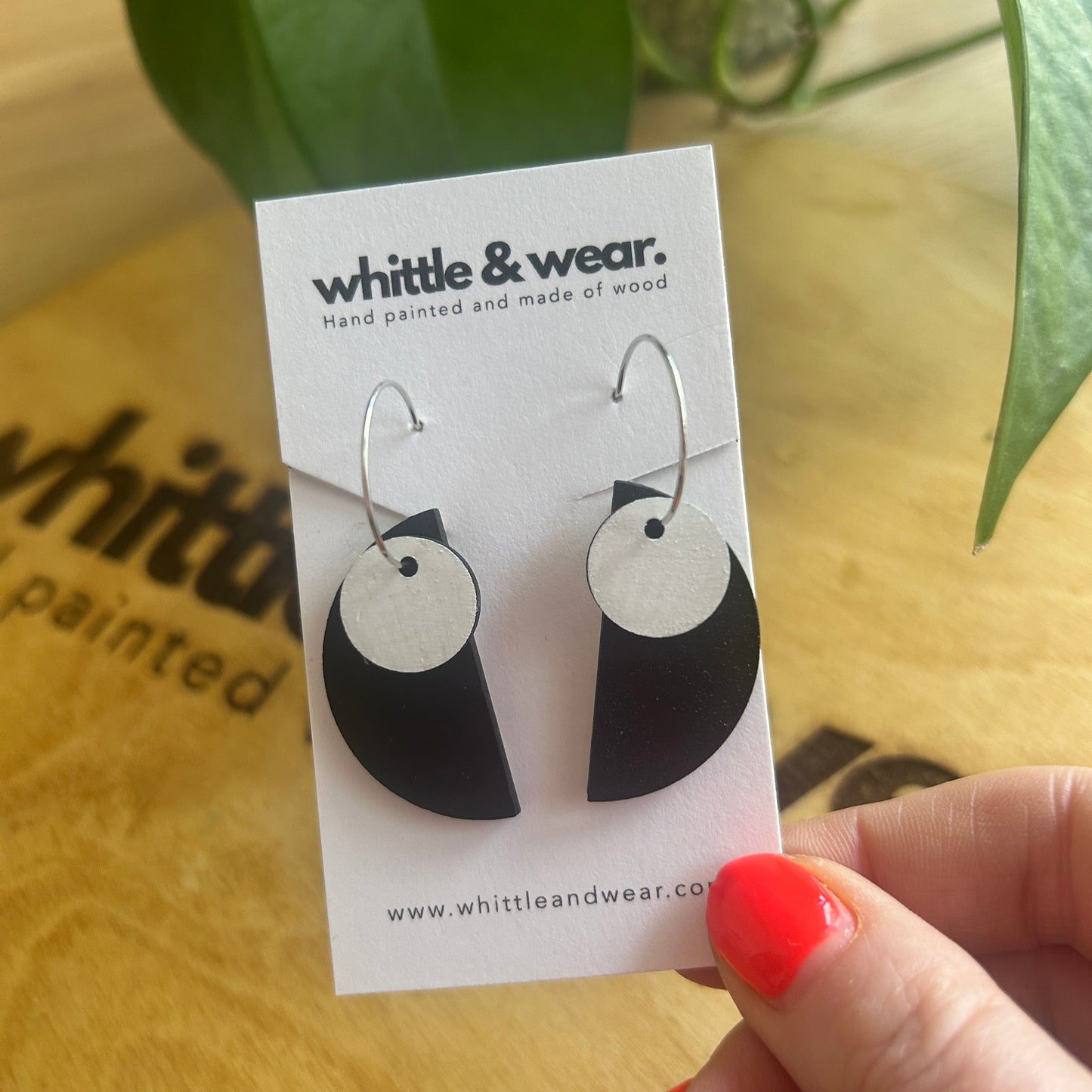 Switch it up hoops black