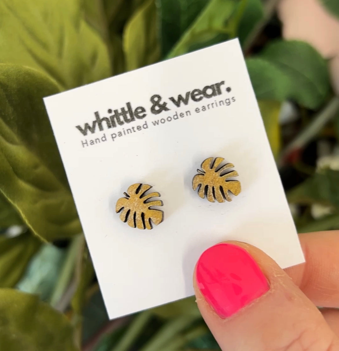 Monstera leaf stud 1cm Gold