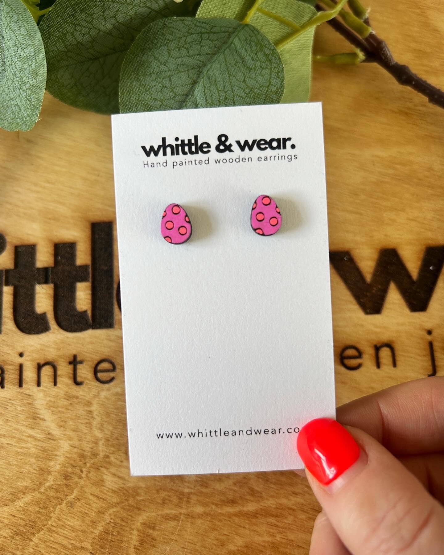 Egg studs - pink